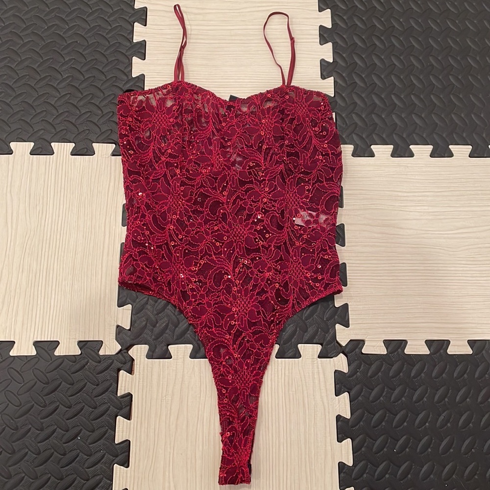 Windsor bodysuit see-through red lace size medium NWT